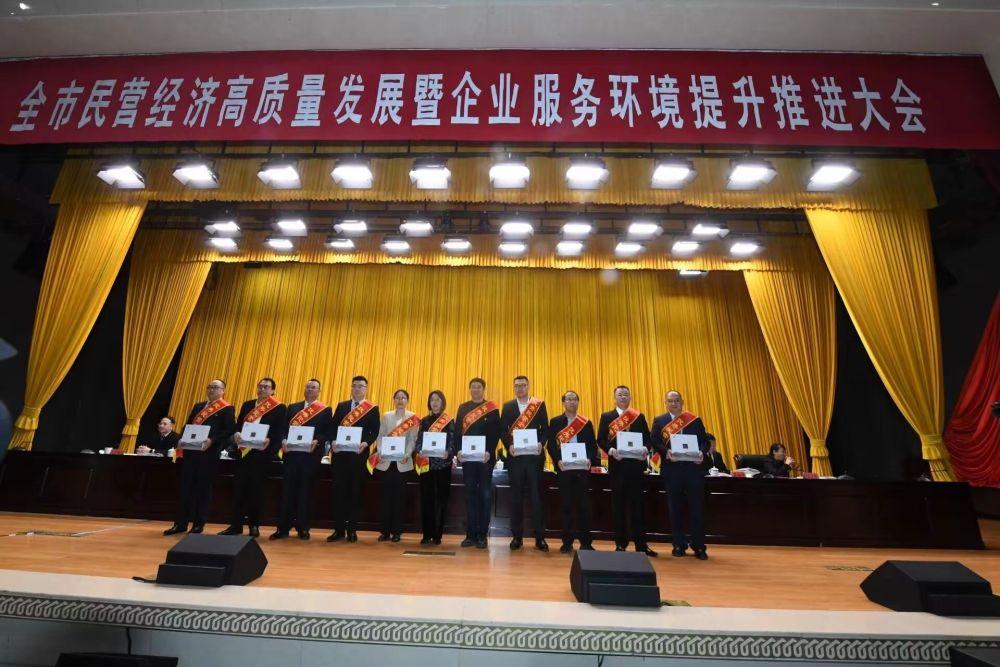 新澳全年免費(fèi)資料大全，探索與收獲，新澳全年免費(fèi)資料大全，探索之旅與收獲的時(shí)刻